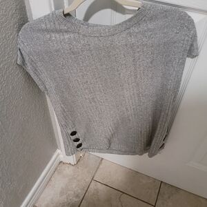 AUW  Chic Soft Heather Gray Short Sleeve Top with Button Accents